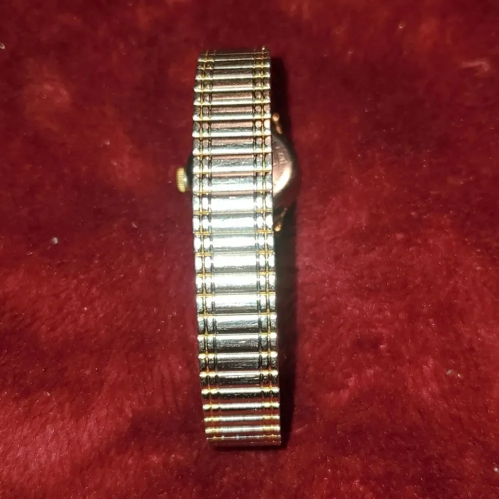 Classic Timex Ladies K1 Gold/Silver Tone Watch Expandable Band Petite Case‎